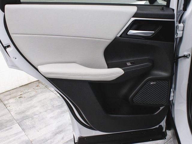 2025 Mitsubishi Outlander SE - 23007334 - 11