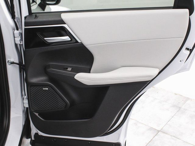 2025 Mitsubishi Outlander SE - 23007334 - 12