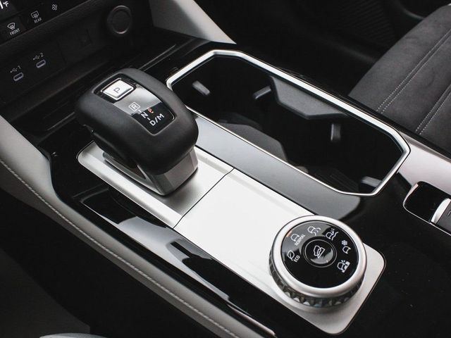 2025 Mitsubishi Outlander SE - 23007334 - 29