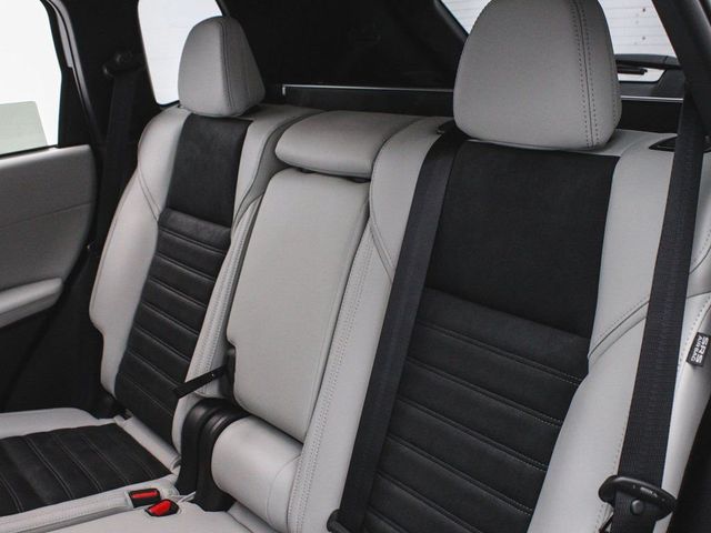 2025 Mitsubishi Outlander SE - 23007334 - 32