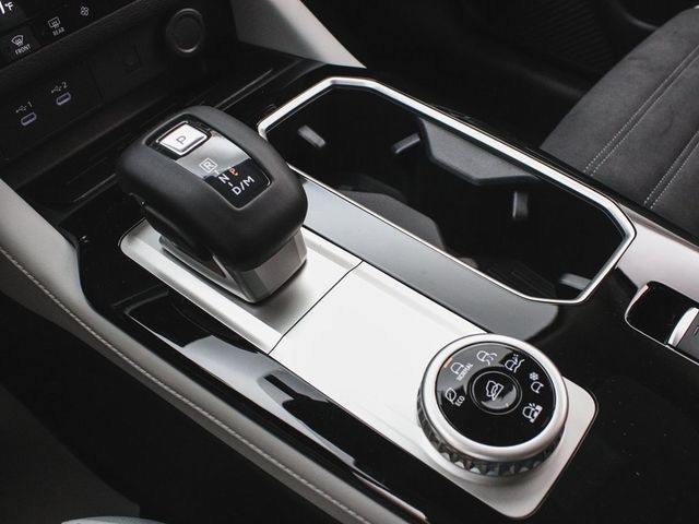 2025 Mitsubishi Outlander SE - 22920414 - 29