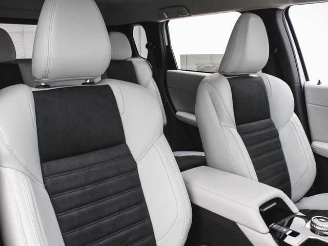 2025 Mitsubishi Outlander SE - 22920414 - 42