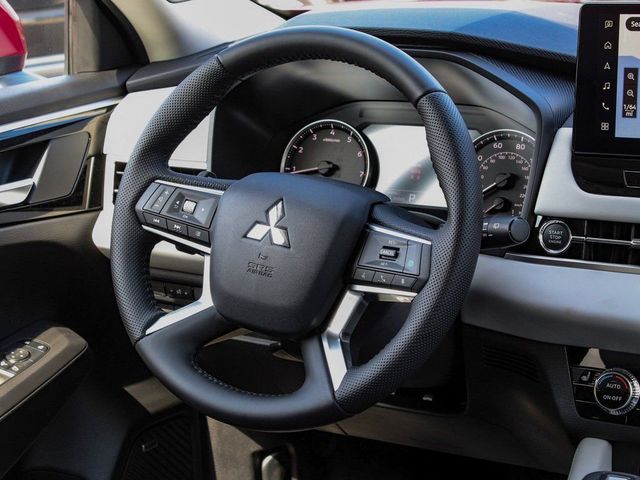2025 Mitsubishi Outlander SE - 23077768 - 24