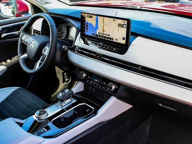 2025 Mitsubishi Outlander SE - 23077768 - 42