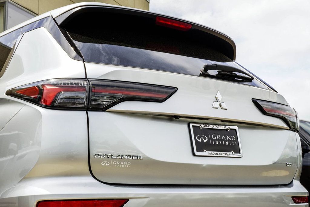 Mitsubishi Outlander photo 13