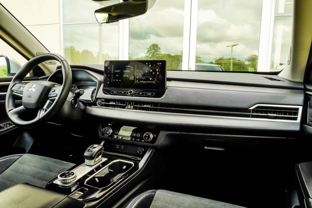 Mitsubishi Outlander photo 19