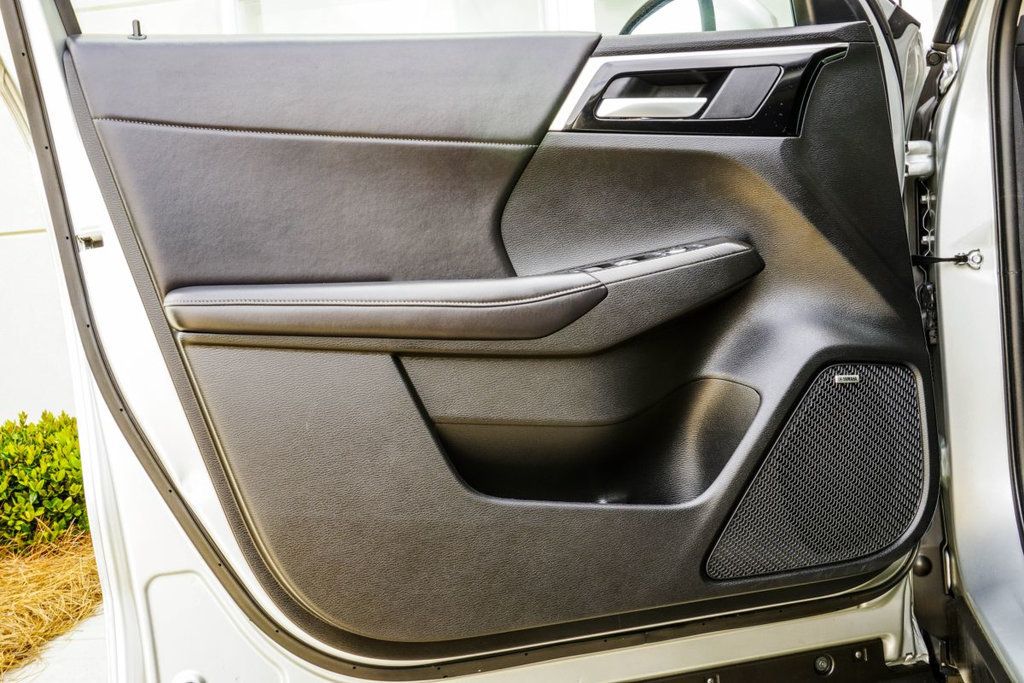 Mitsubishi Outlander photo 36