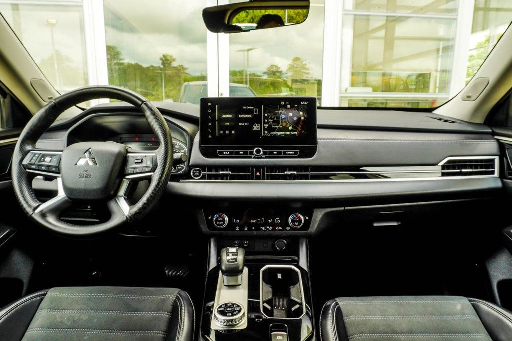 Mitsubishi Outlander photo 5