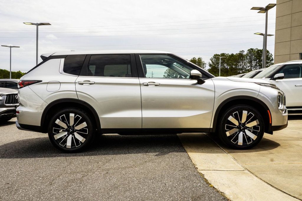 Mitsubishi Outlander photo 6