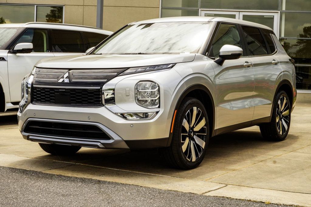 Mitsubishi Outlander photo 8