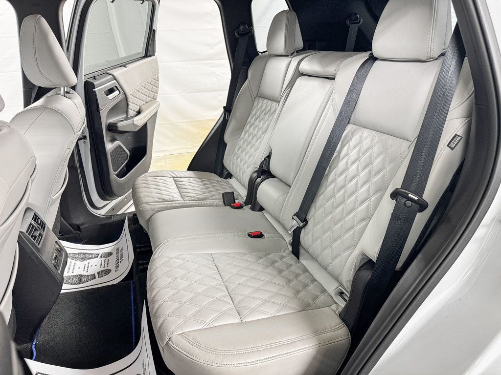 2025 Mitsubishi Outlander Plug-In Hybrid PHEV SEL AWD  - 23097658 - 9