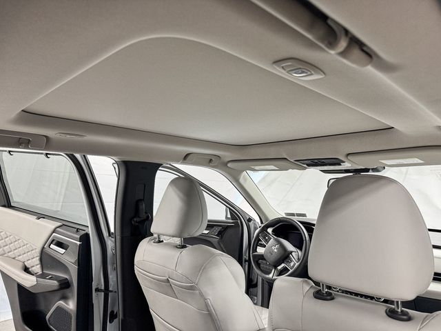 2025 Mitsubishi Outlander Plug-In Hybrid PHEV SEL AWD  - 23097658 - 13