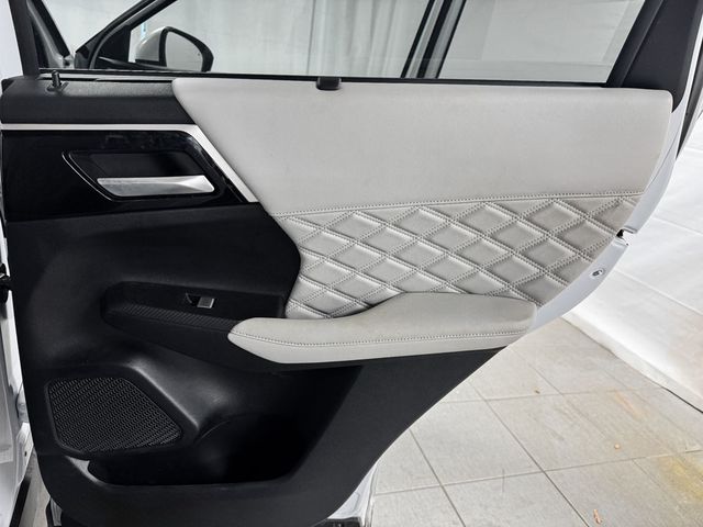 2025 Mitsubishi Outlander Plug-In Hybrid PHEV SEL AWD  - 23097658 - 17