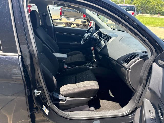 2025 Mitsubishi Outlander Sport  - 23050277 - 11