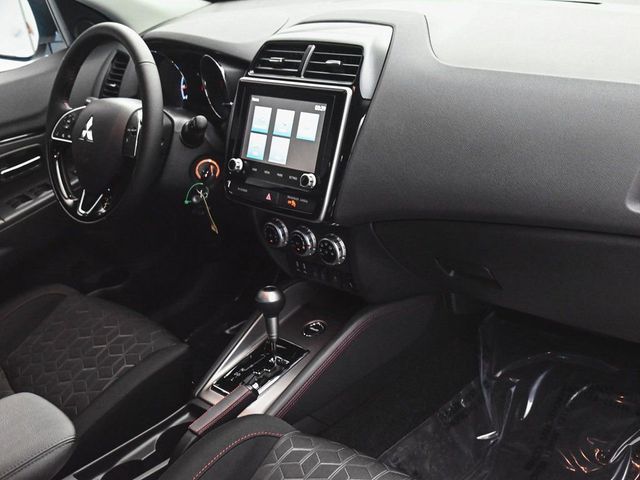 2025 Mitsubishi Outlander Sport 2.0 LE - 23006667 - 30