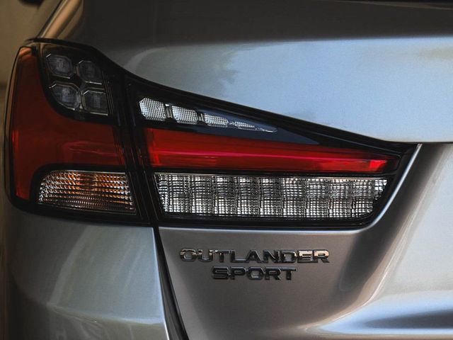2025 Mitsubishi Outlander Sport 2.0 LE - 23006667 - 36
