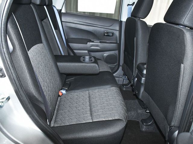 2025 Mitsubishi Outlander Sport 2.0 LE - 23006667 - 37