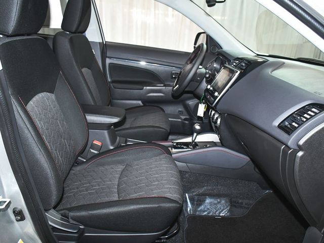 2025 Mitsubishi Outlander Sport 2.0 LE - 23006667 - 39