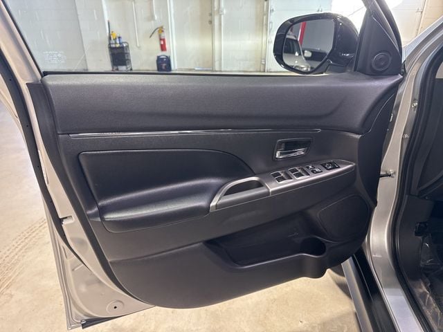 2025 Mitsubishi Outlander Sport ES 2.0 AWC - 22986579 - 21