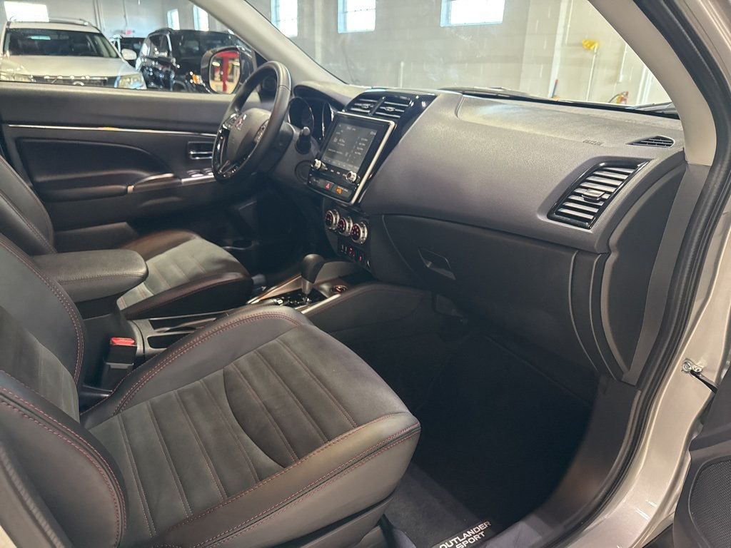2025 Mitsubishi Outlander Sport ES 2.0 AWC - 22986579 - 33