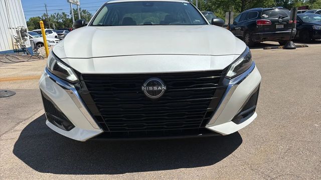 2025 Nissan Altima 2.5 SV Sedan 4D - 23041566 - 1