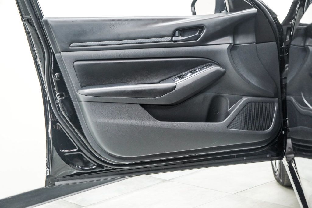 Nissan Altima photo 37