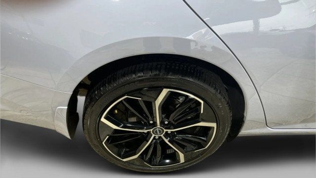 2025 Nissan Altima SR AWD - 22979215 - 19