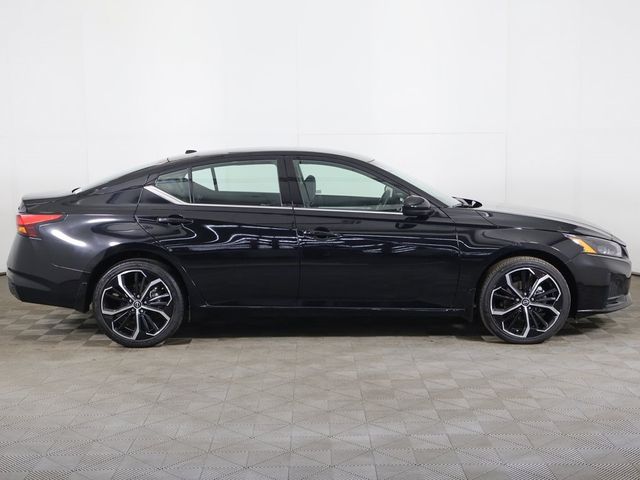 2025 Nissan Altima SR AWD - 22969190 - 14