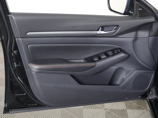 2025 Nissan Altima SR AWD - 22969190 - 18