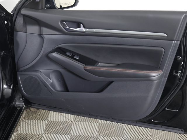 2025 Nissan Altima SR AWD - 22969190 - 19