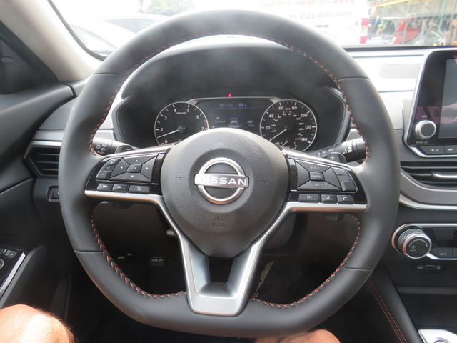 2025 Nissan Altima SR FWD - 22917754 - 14