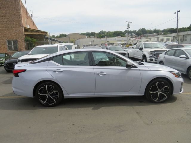 2025 Nissan Altima SR FWD - 22917754 - 3
