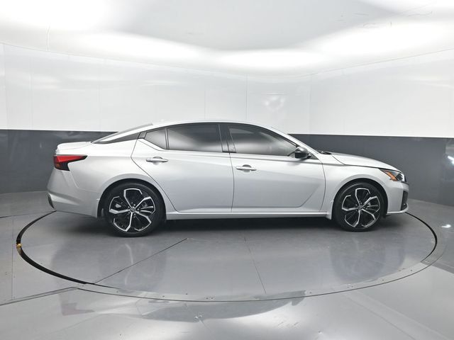 2025 Nissan Altima SR FWD - 23056913 - 29
