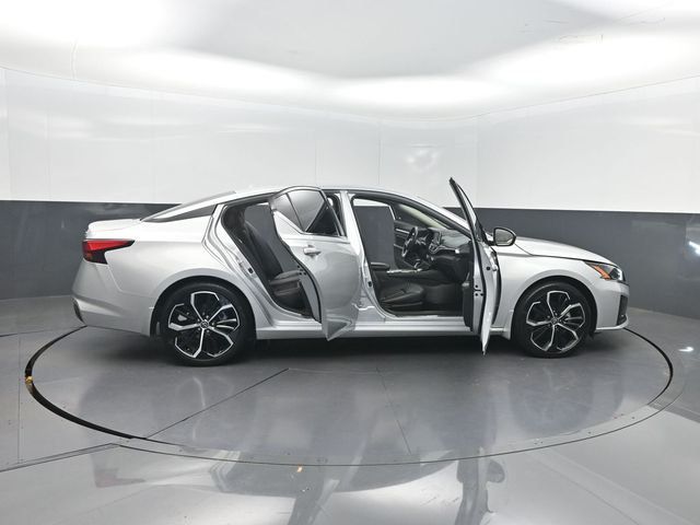 2025 Nissan Altima SR FWD - 23056913 - 33