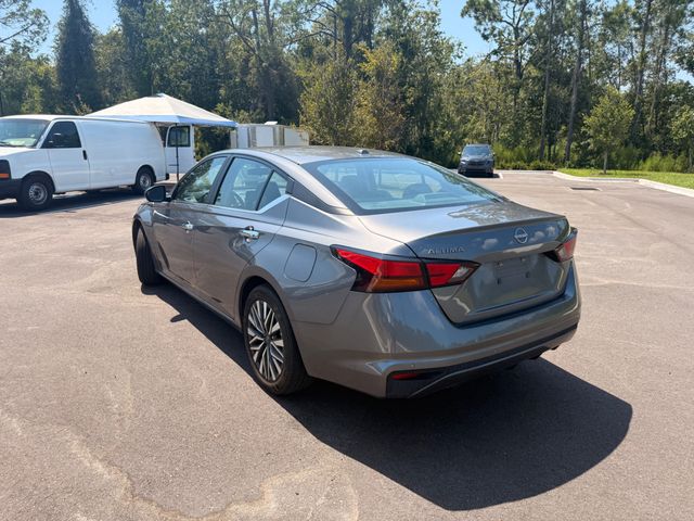 2025 Nissan Altima SV - 23069086 - 13
