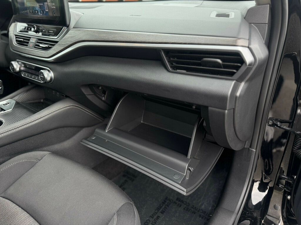 2025 Nissan Altima SV FWD - 22940646 - 33