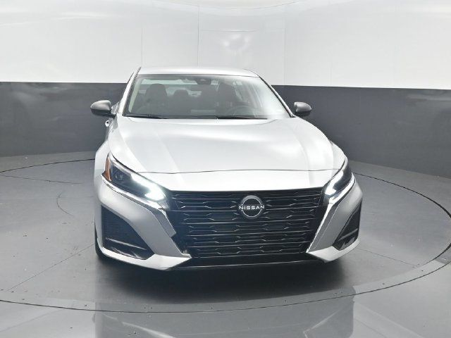 2025 Nissan Altima SV FWD - 23071754 - 30