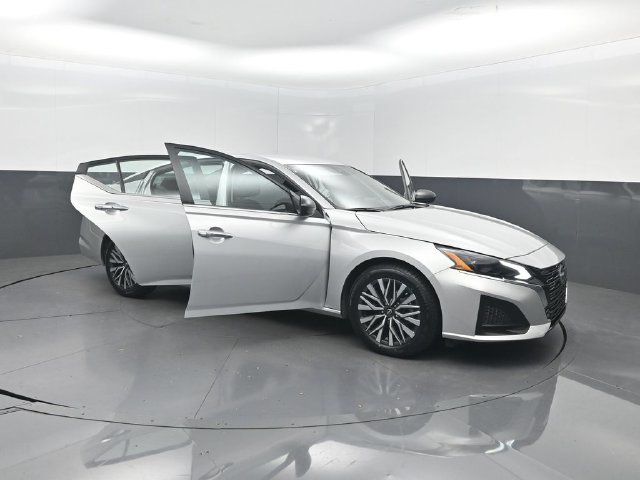 2025 Nissan Altima SV FWD - 23071754 - 33