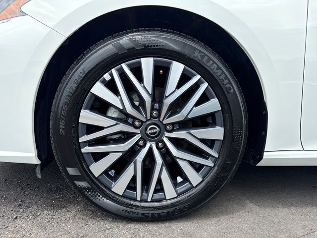 2025 Nissan Altima SV FWD - 23088571 - 13