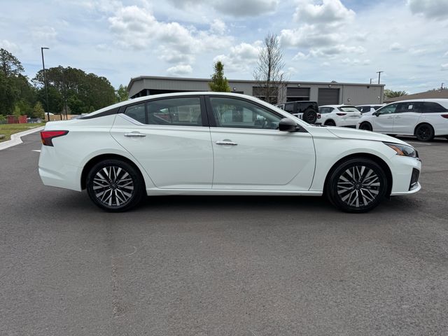 2025 Nissan Altima SV FWD - 23088571 - 6