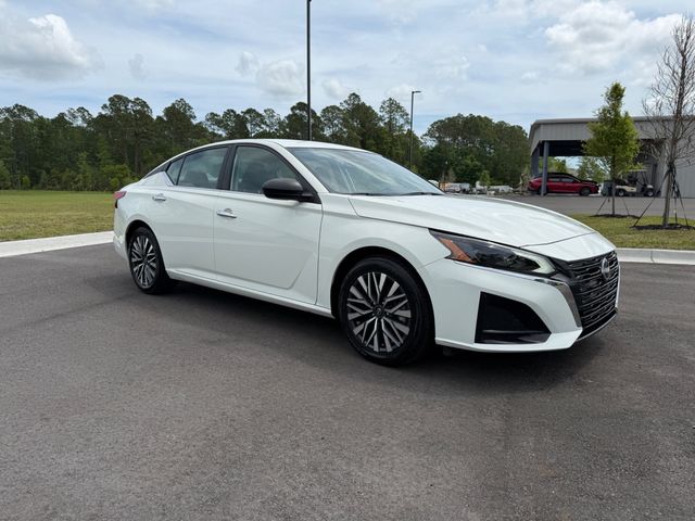 2025 Nissan Altima SV FWD - 23088571 - 7