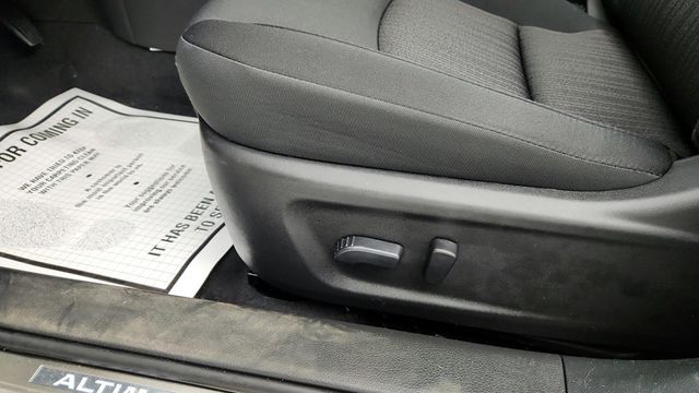 2025 Nissan Altima SV FWD - 22941417 - 10