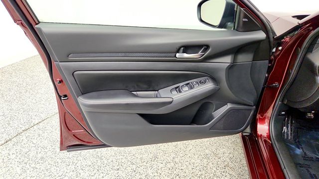 2025 Nissan Altima SV FWD - 23057840 - 9
