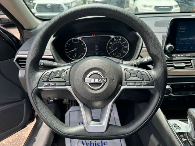 2025 Nissan Altima 2.5 SV's photo