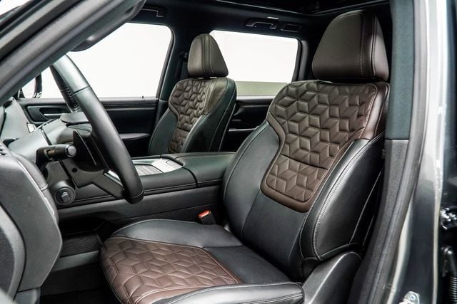 2025 Nissan Armada 4x4 Platinum - 22985080 - 37