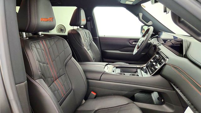 2025 Nissan Armada 4x4 PRO-4X - 23041699 - 26