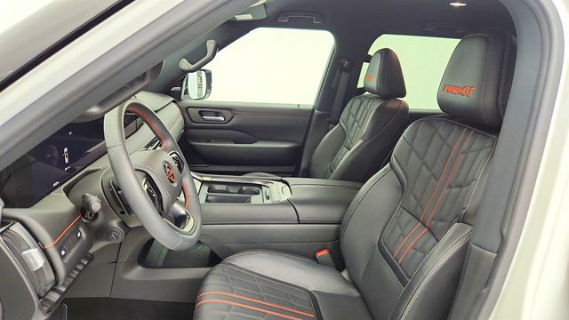 2025 Nissan Armada 4x4 PRO-4X w/ 20'' Wheels & Revised Front Bumpers - 22997452 - 19