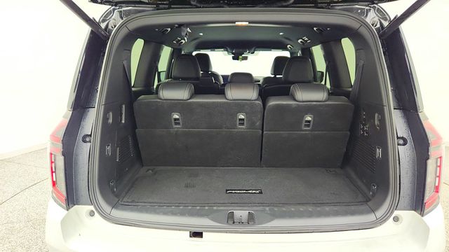 2025 Nissan Armada 4x4 PRO-4X w/ 20'' Wheels & Revised Front Bumpers - 22997452 - 23