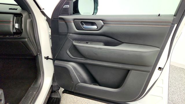 2025 Nissan Armada 4x4 PRO-4X w/ 20'' Wheels & Revised Front Bumpers - 22997452 - 27