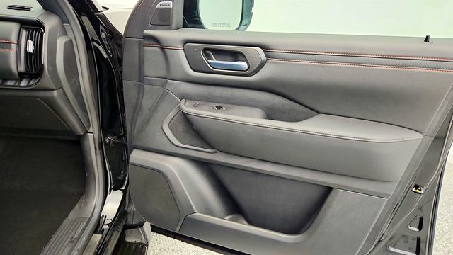 2025 Nissan Armada 4x4 PRO-4X with Premium Package - 22957567 - 26